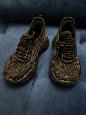 Kids Black Knit Sneakers with Cushioned Sole - Unbranded